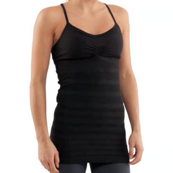 Lululemon Ebb Flow Tank - Picture 7 of 7
